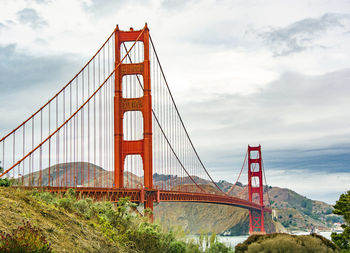 Golden gate bridge against sky