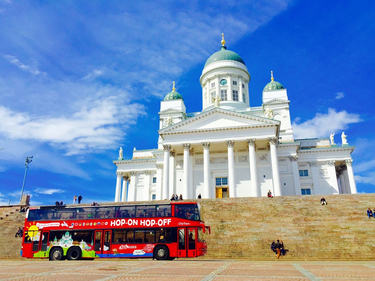 architecture, built structure, sky, building exterior, cloud - sky, place of worship, famous place, travel destinations, religion, tourism, cloud, travel, dome, spirituality, large group of people, facade, incidental people, international landmark, history