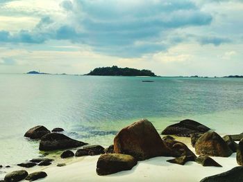 Scenic view of sea against sky