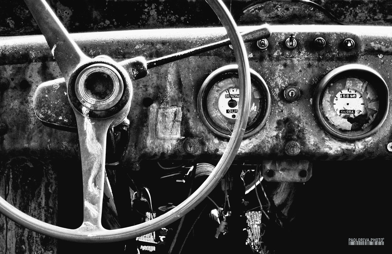 close-up, metal, old, connection, wheel, extreme close up, weathered, old-fashioned, strength, curve, extreme close-up, day, wrought iron, outdoors, the past