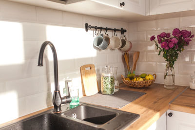 Bright white scandinavian kitchen